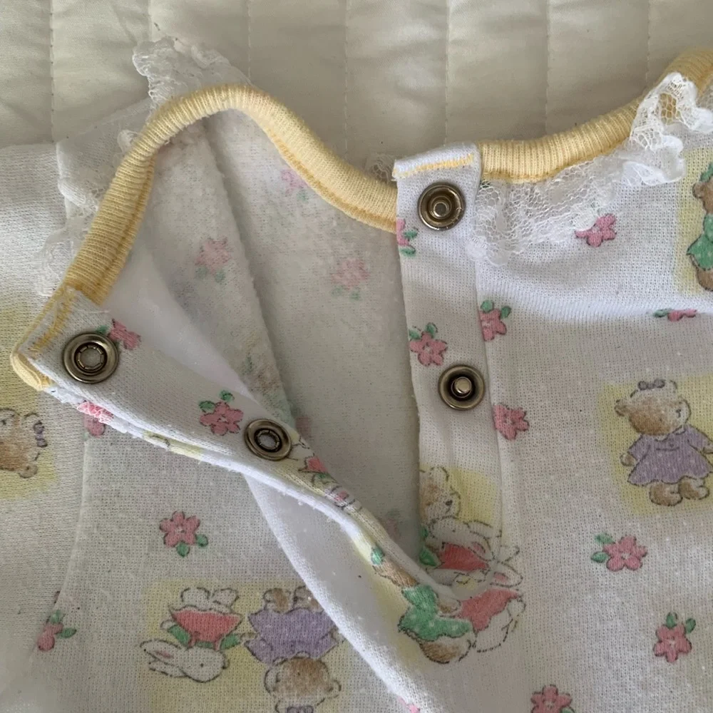 Vintage Carter's Pajama Set Girls 18-24M White Top Pants Snap Waist Bunny Flower